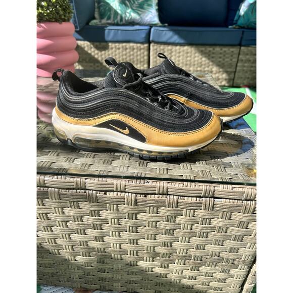 Nike Air Max 97 Black Metallic Gold Youth 7Y - Picture 4 of 8